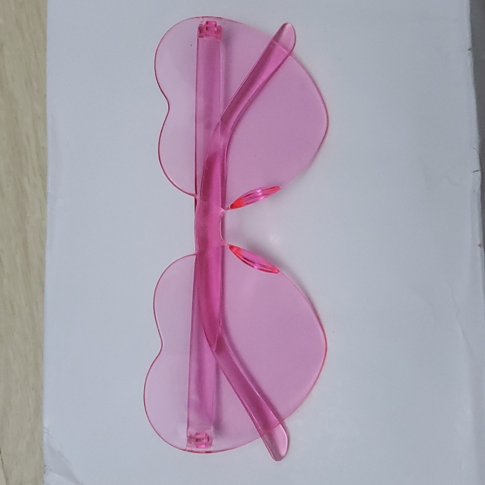 Light pink heart sunglasses
